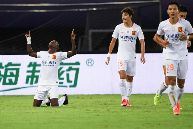 俱乐部杯-于德豪14+9山东力克广厦 布朗26分