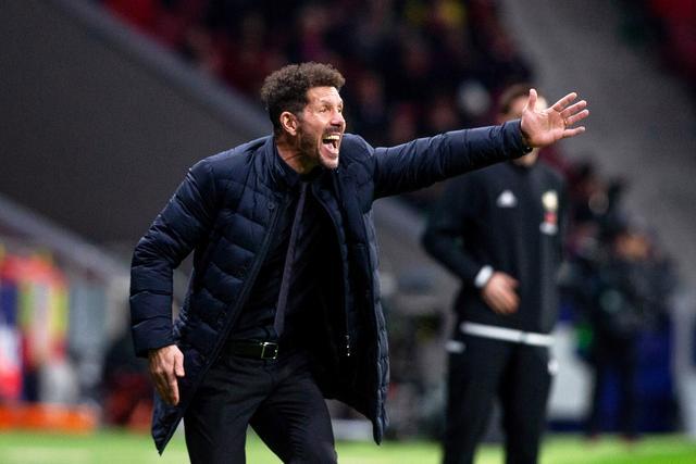 拉塞尔44分字母哥三双 湖人险胜雄鹿重回第九