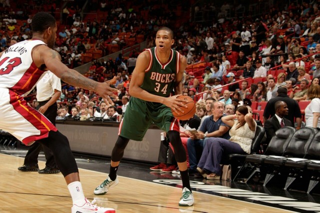 洛瑞与黄蜂达成买断 度过澄清期后将加盟76人