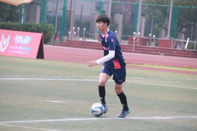 郭艾伦想先和广州队谈一下 但签约权已被交易